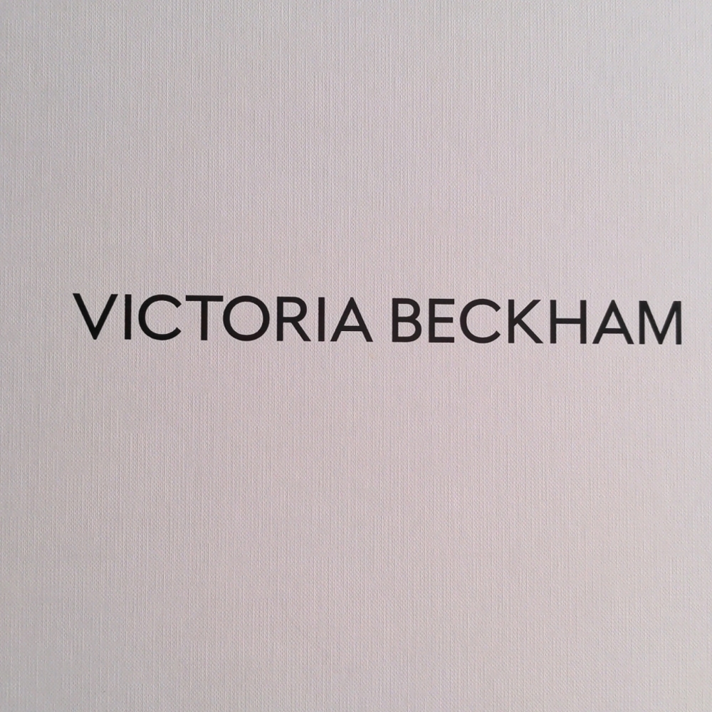 Victoria Beckham Box - Picture 7 of 8